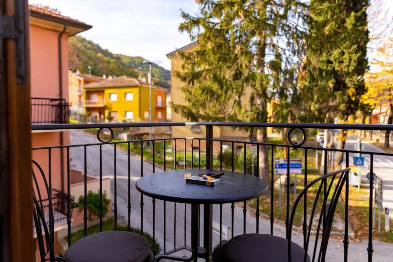 Mercatello sul Metauro River House מראה חיצוני תמונה